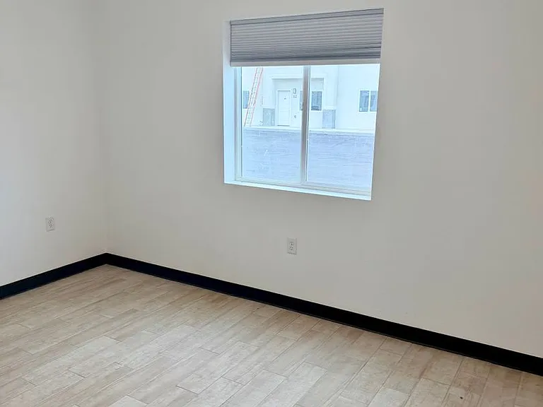1134 S Palm Ave — Photo 29