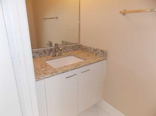 2192 Ensenada Ter, Fort Lauderdale, FL 33327