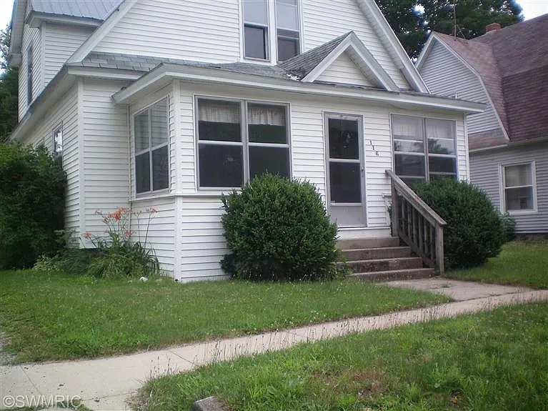 116 Phillips St photo 1