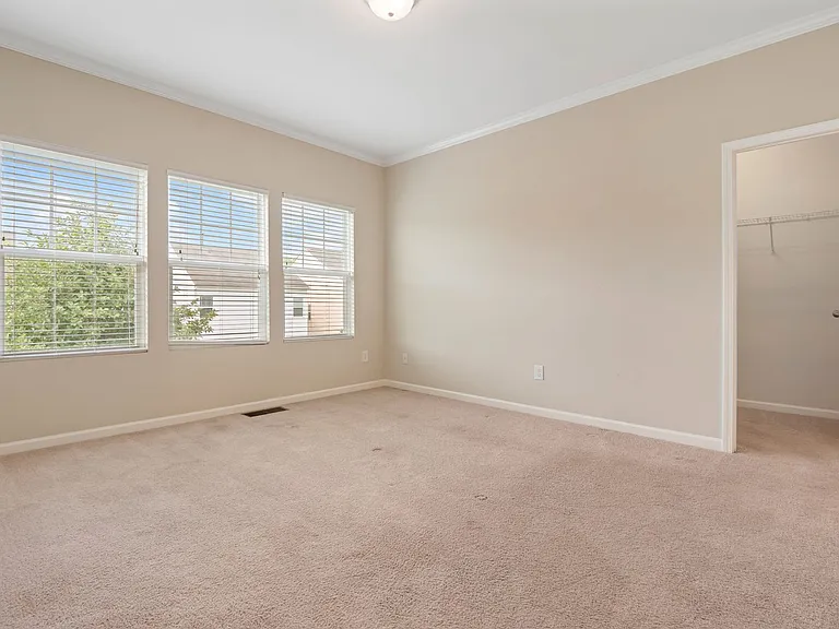 2084 Tanners Mill Dr — Photo 16