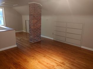 2200 E Farnum Ave, Royal Oak, MI 48067