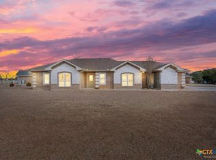 120 Lakewood Dr, Gatesville, TX 76528