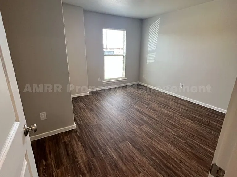 2115 Kokomo Ave — Photo 6