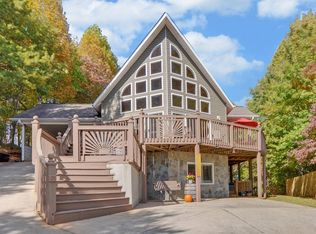 145 Lookout Dr, Blue Ridge, GA 30513