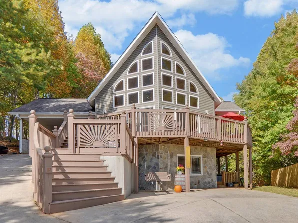 145 Lookout Dr, Blue Ridge, GA 30513