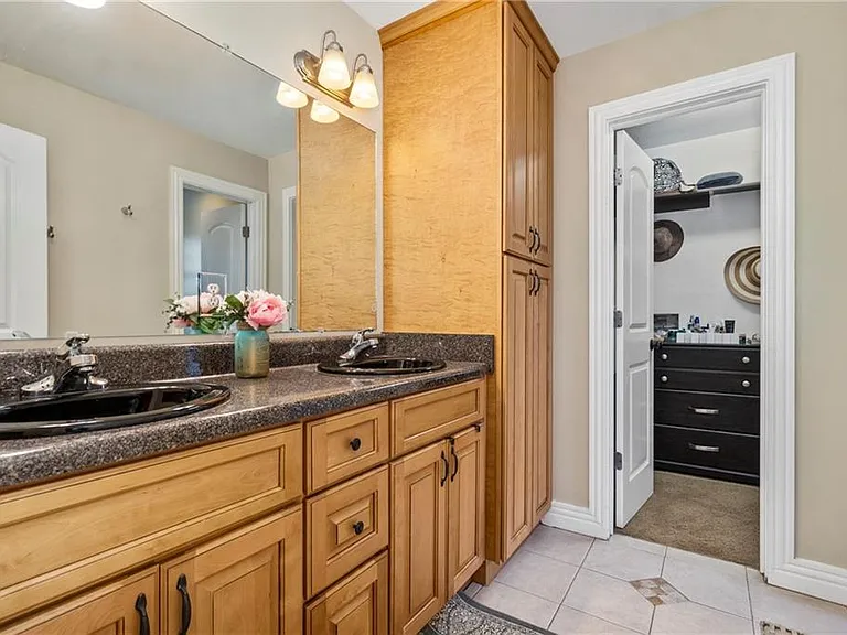 214 Doyle Way — Photo 16