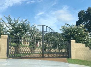 6976 Robertson Gin Rd, Hernando, MS 38632