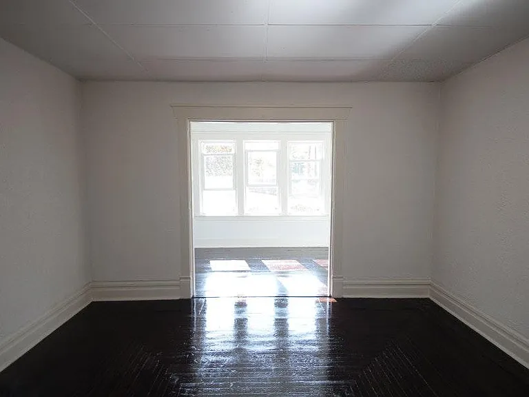 315 Franklin Ave #1 — Photo 6