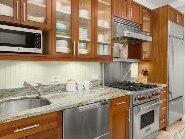 12 West 72nd Street image 7 of 21