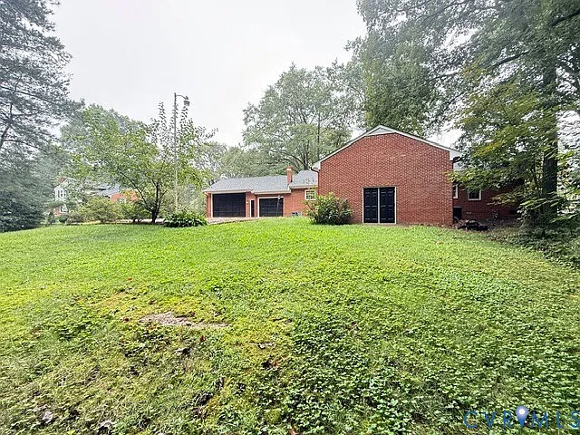 3 bed, 2.0 bath, 2200 sqft, $2,895 — Photo 3
