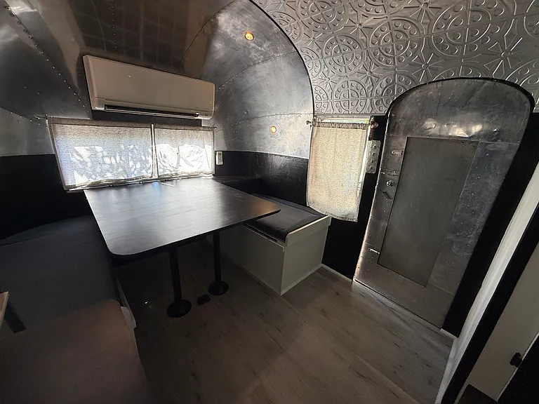 1511 Nickerson St #B — Photo 3