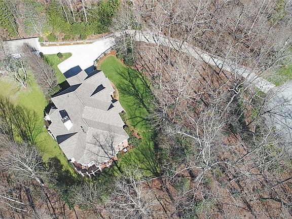 3rd image of 6485 Westridge Ct