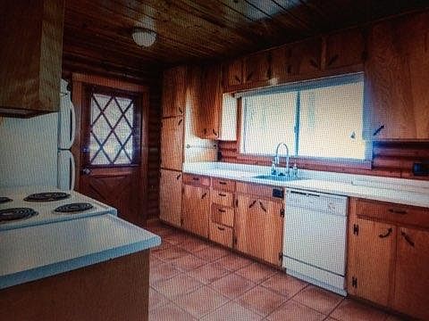 3rd image of 1371 Glenwood Way