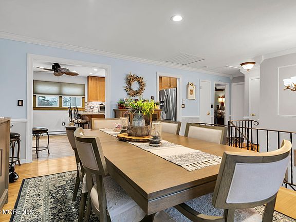 4th image of 42 York Avenue
