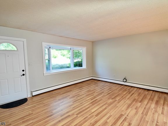 4th image of 130 Brooklyn Stanhope Rd