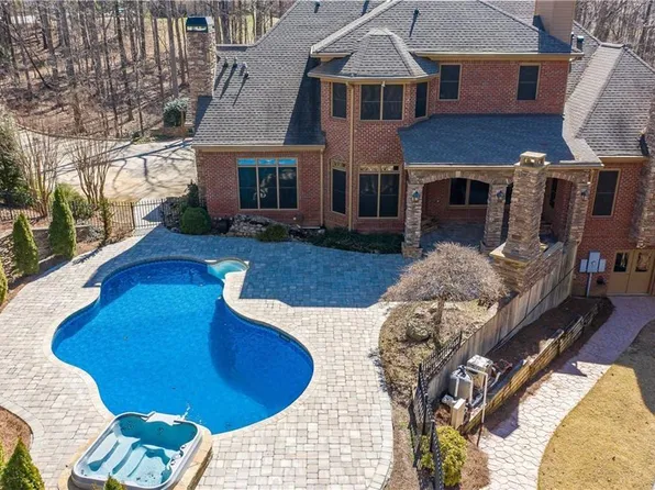 297 Collegiate Dr, Powder Springs, GA 30127
