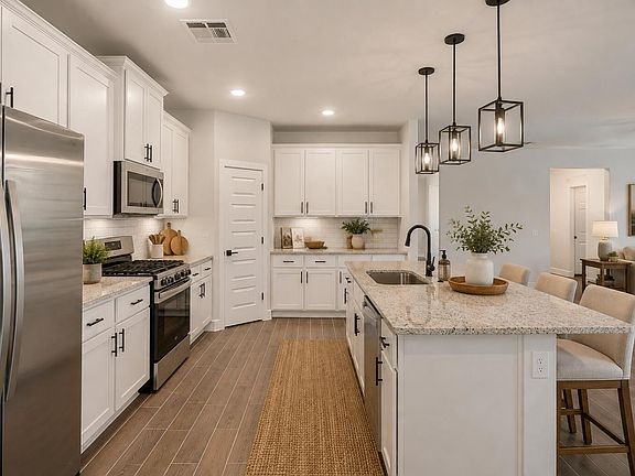 5th image of 35 Saddle Way