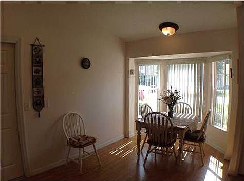 3rd image of 3710 Meadow Green Dr