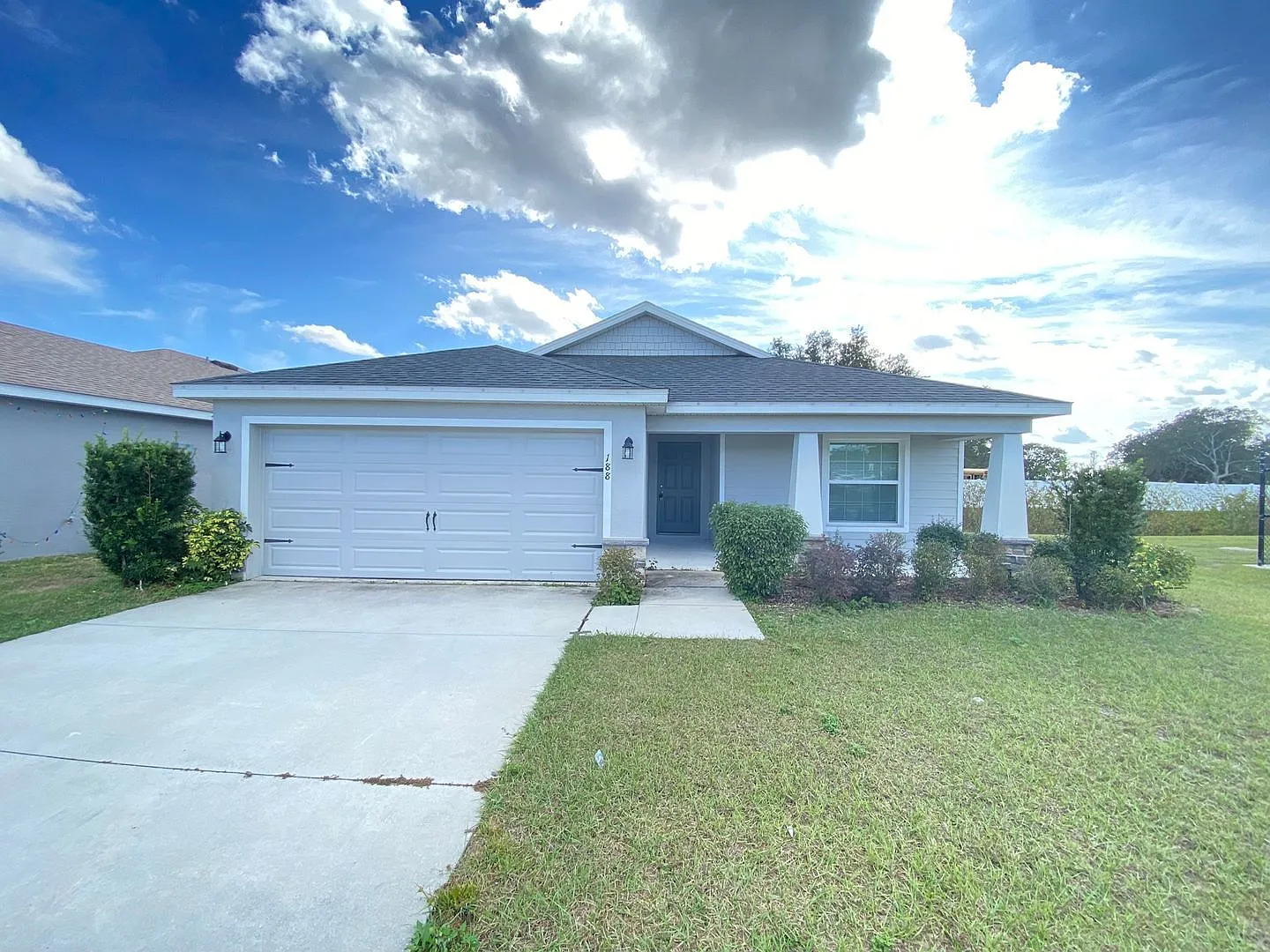 4 bed, 2.0 bath, 1698 sqft, $2,095 — Photo 1