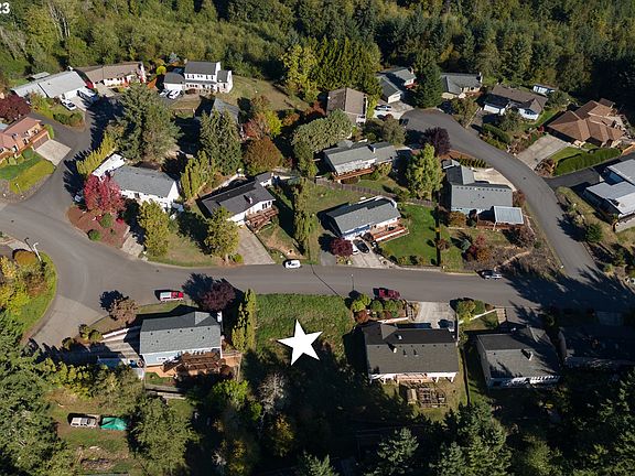 3rd image of Howard Dr