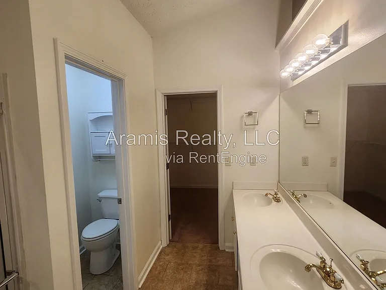 3241 Cranberry Ln — Photo 11
