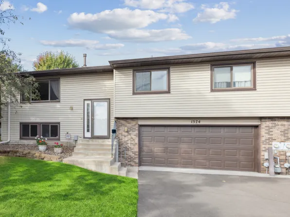 1574 Sunny Way Ct, Anoka, MN 55303