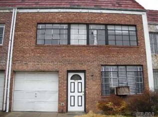 20705 Hillside Ave, Queens Village, NY 11427