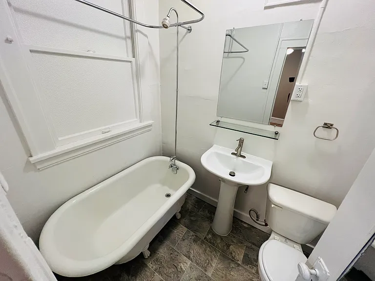Stevens Square Apartments — Photo 137