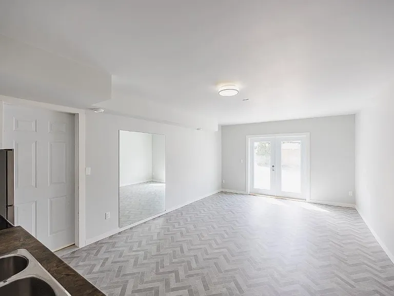 45821 Thomas Rd #STUDIO — Photo 3