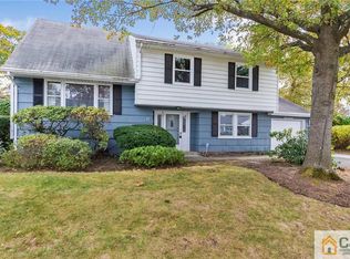 17 Winthrop Rd, Somerset, NJ 08873