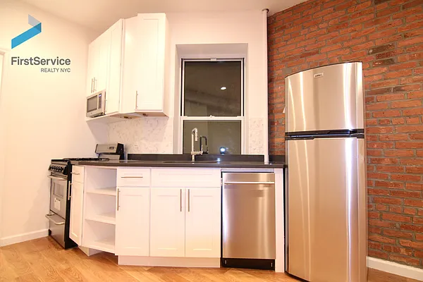 Rented by FirstService Realty (legacy) | media 21