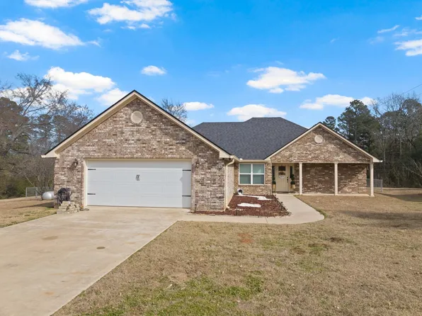 691 County Road 1464, Hughes Springs, TX 75656