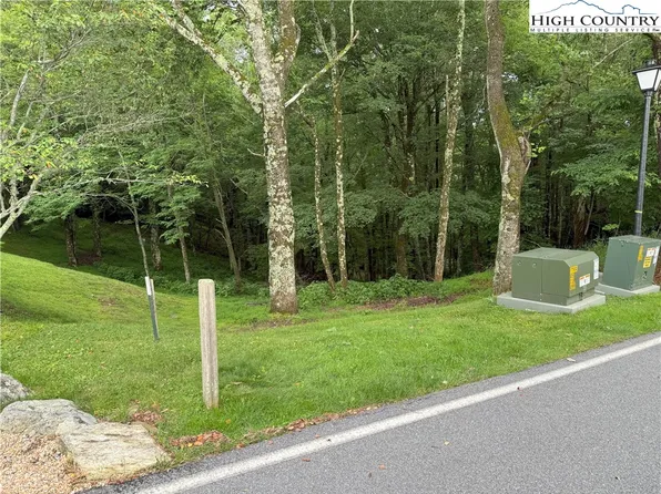 TBD Lots 11-12-13 Elliott Circle, Blowing Rock, NC 28605