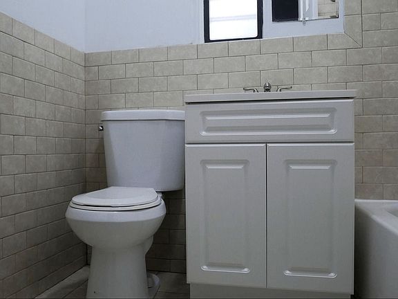 4th image of 1061 Saint Nicholas Ave APT 24