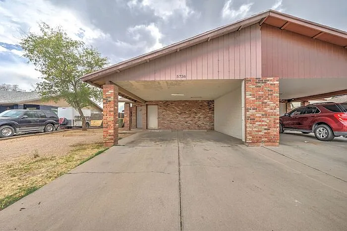 Building Photo - 5736 N 68th Dr