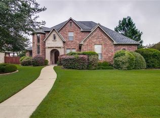 908 Country Club Dr, Heath, TX 75032