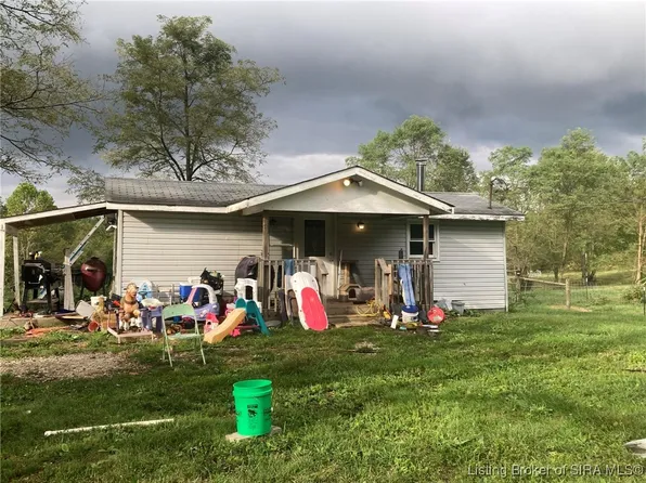 4270 Losson Road NE, Palmyra, IN 47164