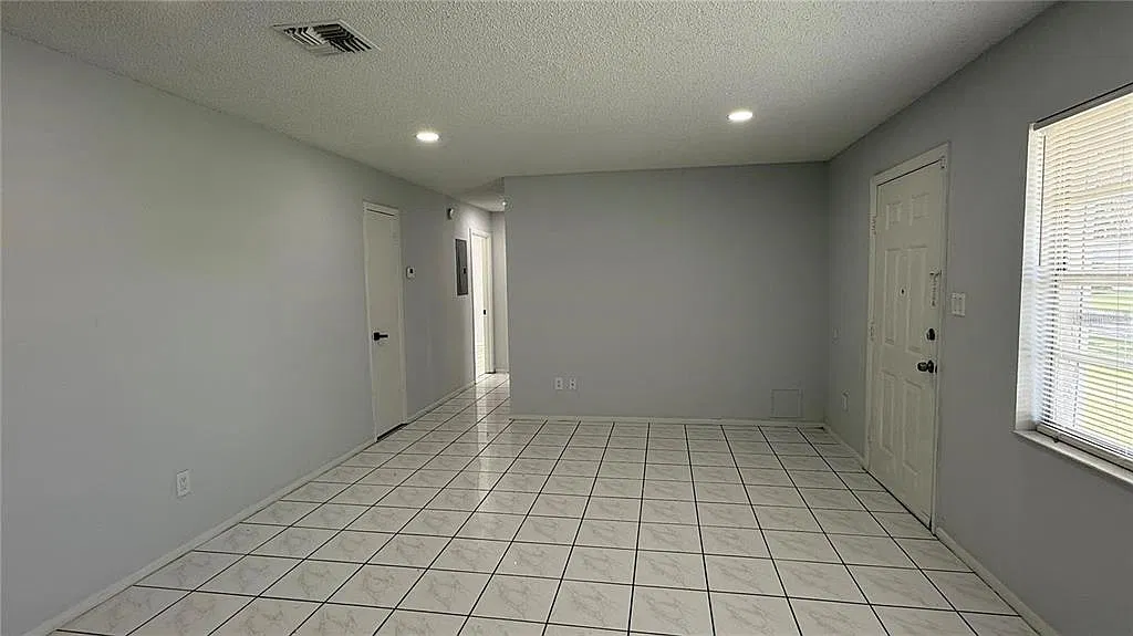 2 bed, 2.0 bath, 1000 sqft, $1,800 — Photo 4