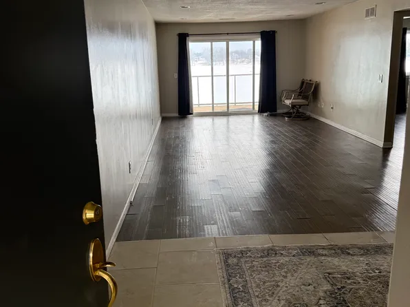 (undisclosed Address), Bloomfield Hills, MI 48302