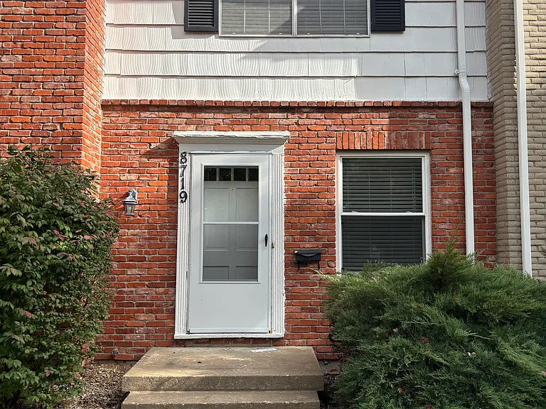 8719 Sycamore Ave — Photo 1