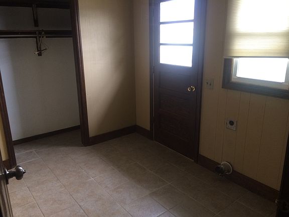 Main floor utility room