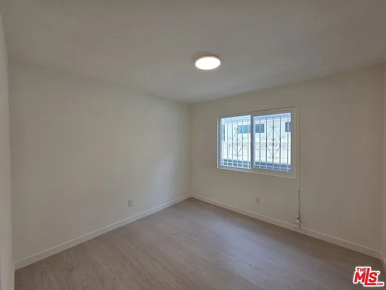 912 N Ridgewood Pl #2 — Photo 8