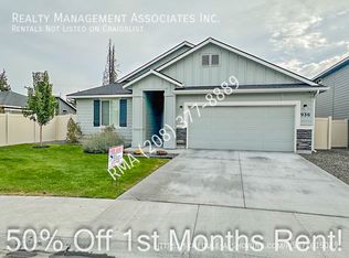 936 S Wavetrain Ave, Boise, ID 83709