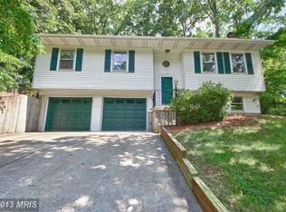 15327 Edgehill Dr, Dumfries, VA 22025