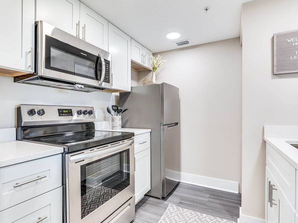 1200 S Courtenay Pkwy #1004