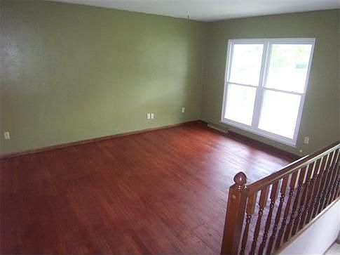 2nd image of 510 E 14th St