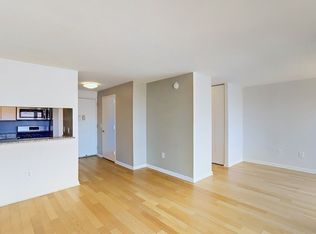 260 W 52nd St APT 28E, New York, NY 10019