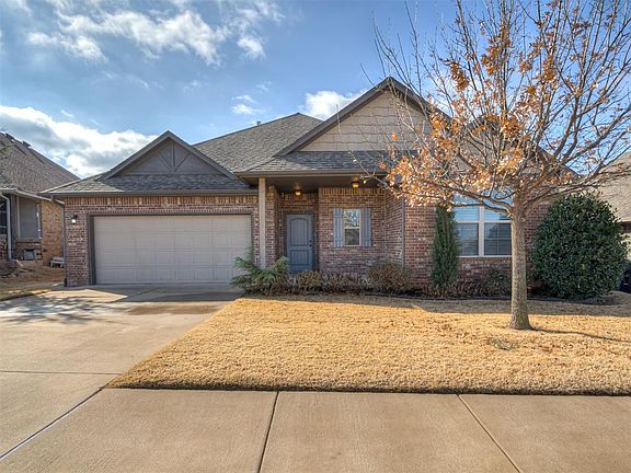 2nd image of 18505 Melogold Dr