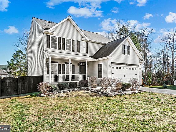 3rd image of 16926 Richmond Ct