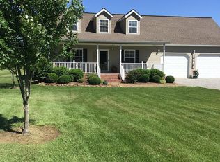 5551 Pendergrass Rd, Byrdstown, TN 38549